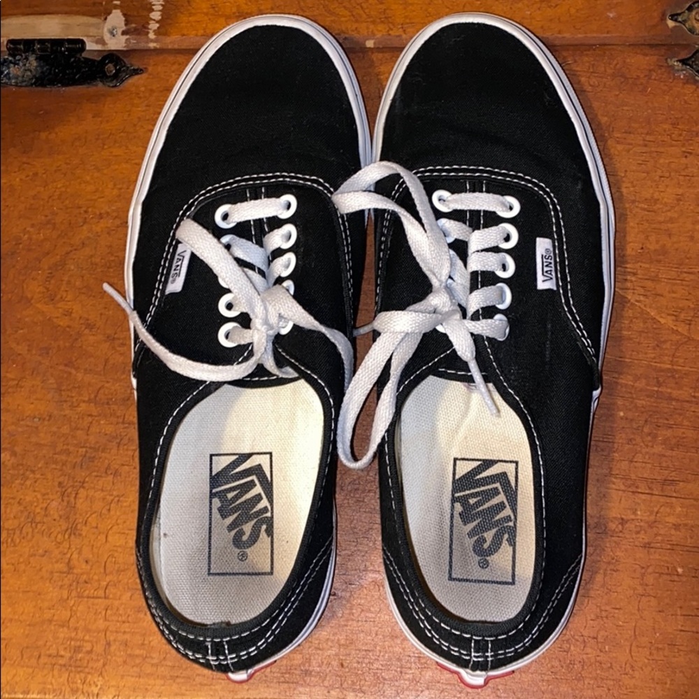 AUTHENTIC VANS